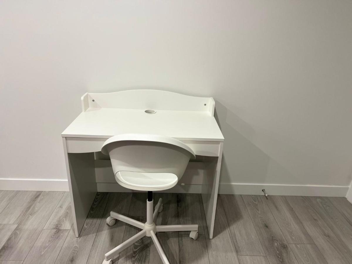 Beautiful 2 Bedroom Home Away From Home YYC 외부 사진