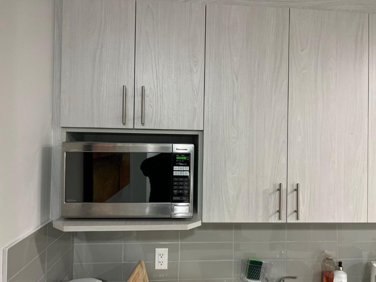 Beautiful 2 Bedroom Home Away From Home YYC 외부 사진