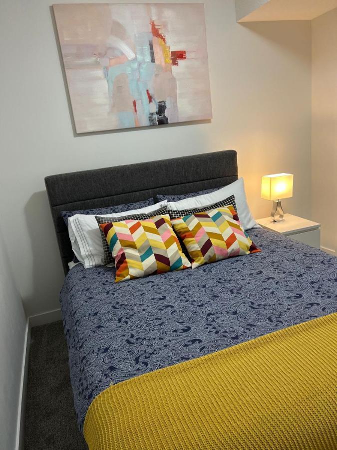 Beautiful 2 Bedroom Home Away From Home YYC 외부 사진